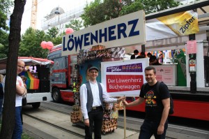 Buchhandlung Löwenherz auf der Regenbogenparade