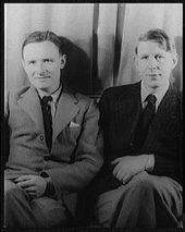 Christopher Isherwood und W.H.Auden, Foto: Carl Van Vechten, Public domain, via Wikimedia Commons