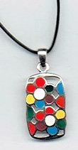 Halskette: Silber-Anhänger mit Regenbogenpunkten